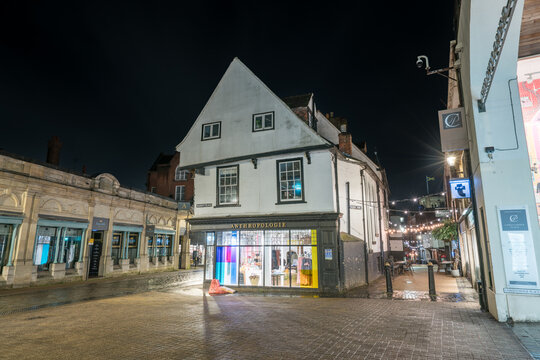 Anthropologie shope at night on Market Place area of St. Albans