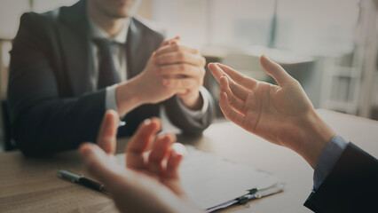 Meeting and presentation at the desk