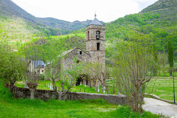 Church of Sant Feliu, Romanesque parish church in the Spanish town of Barruera, Bo&iacute; Valley, in the province of Lleida, Catalonia.