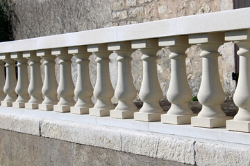 Fototapeta premium Balustrade, balustre en pierre reconstituée blanche