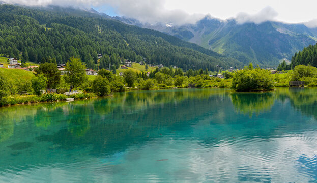 Der Suldensee im Bergdorf Sulden (Solda) in S&uuml;dtirol, Italien