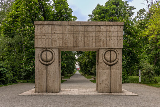 Poarta sarutului, one of the famous Brancusi sculpture in Targu Jiu, Romania