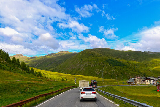 Strada Statale 301 del Foscagno (SS 301) vor Trepalle in Richtung Livigno, Italien