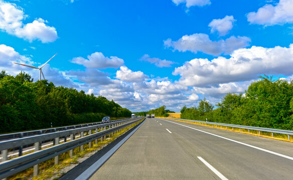 A81 in Fahrtrichtung S&uuml;den bei Ahorn in Baden-W&uuml;rttemberg