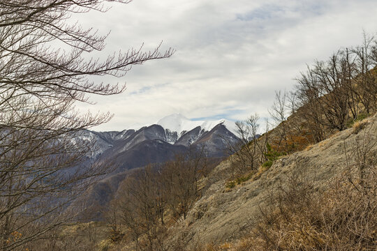 Il monte Gennaio innevato visto da Bocca delle Tese