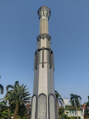 Obraz premium This minaret is a beautiful blend of traditional religious symbolism and sleek, modern engineering.