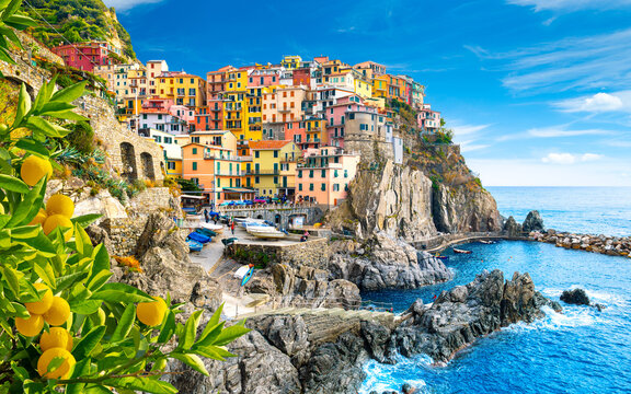 Manarola Village, Cinque Terre Coast of Italy. La Spezia, Liguria, Italy