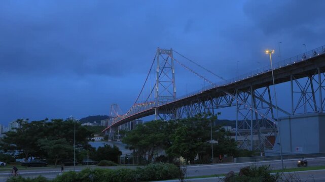 Herc&iacute;lio Luz suspension bridge in the city of Florian&oacute;polis, seen from the Continente neighborhood.