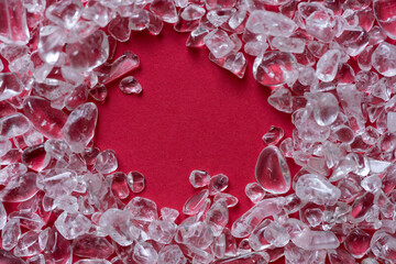 赤背景に細かい水晶