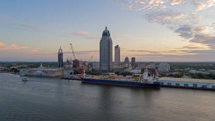 Fototapeta premium Downtown Mobile, Alabama at sunset