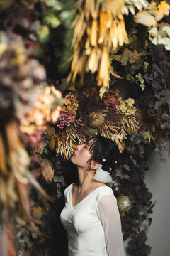 ウェディングドレスを着た花嫁