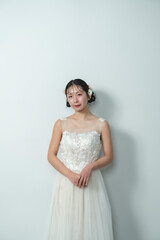 ウェディングドレスを着た花嫁