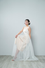 ウェディングドレスを着た花嫁