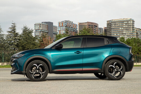 Alfa Romeo Junior Ibrida is a subcompact crossover SUV  produced by the Italian company Alfa Romeo.