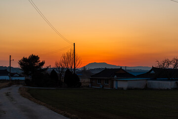 시골마을의 저녁