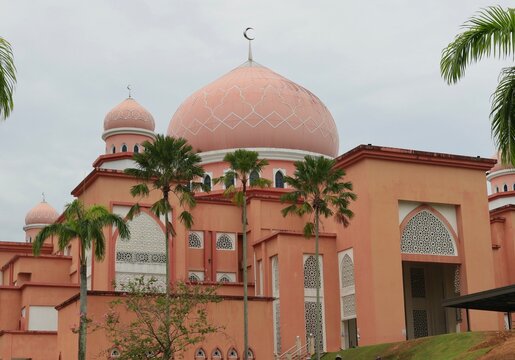 pink mosque