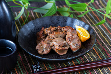 皿に盛った砂ズリ