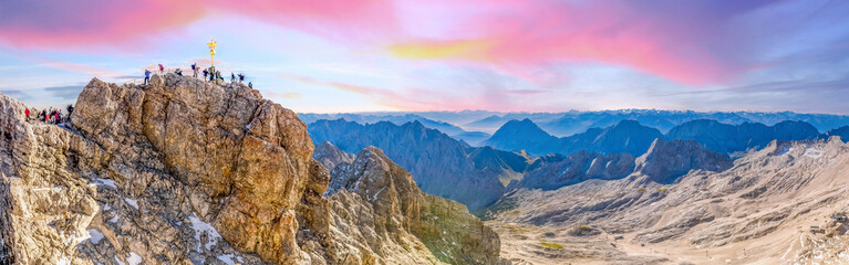 Fototapeta premium Zugspitze, Gipfel, Grainau, Deutschland 