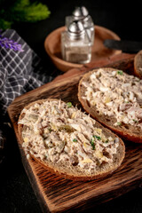 Sandwich with tuna paste and eggs.