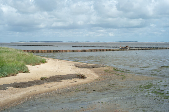 Strand und Wattenmeer im Ort Nebel auf Insel Amrum
