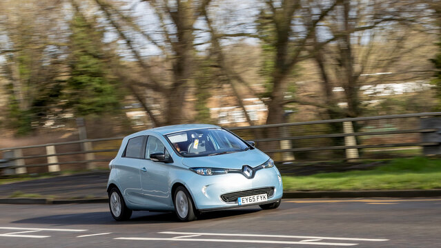 Milton Keynes,Bucks,UK - Feb 24th 2026: 2015 blue Renault Zoe electric car driving on a British road