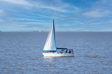 Fototapeta premium Sailing on the Río de la Plata, Argentina