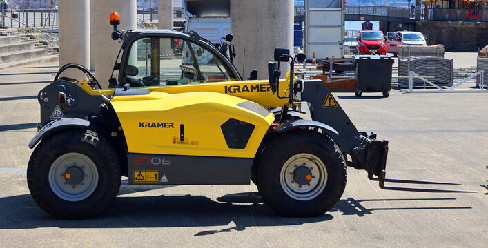 CARDIFF WALES UNITED KINGDOM: The most compact Kramer telehandler 2706 has a lift capacity of 2.7 t and a stacking height of 6 m.