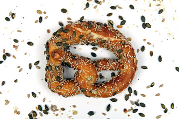 K&uuml;rbiskern-Brezel