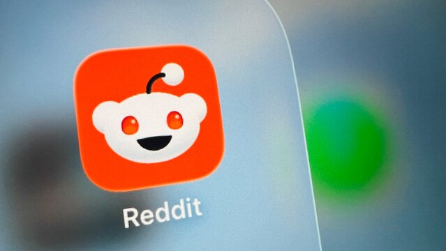 reddit logo. reddit apps. reddit photo