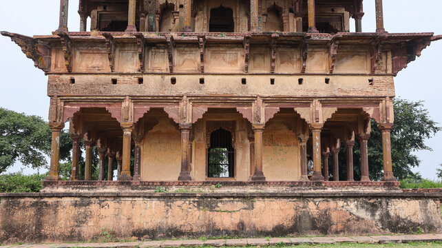 Shish mahal or Rani Mahal of Gadpahara Fort, Sagar, Madhya Pradesh, India.