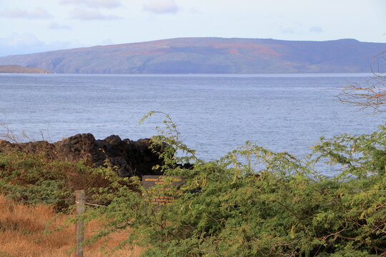 View of Kahoolawe from Kamaole Beach in Maui, Hawaii