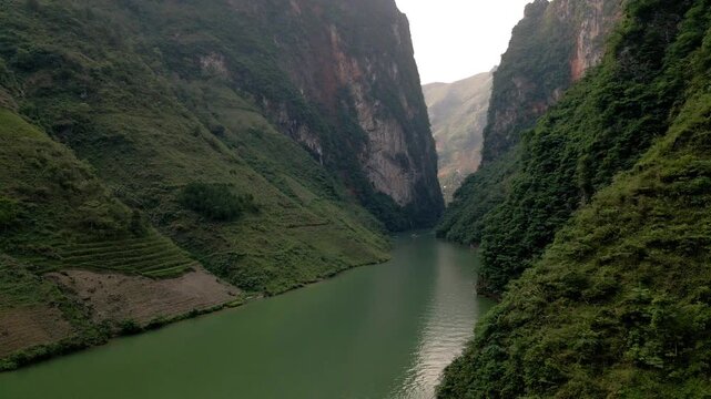 Nho Que river in Ha Giang province