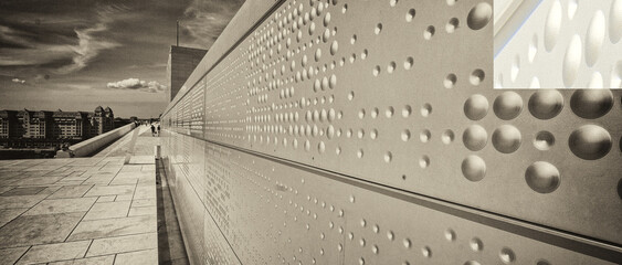 OSLO - JUN 6: Modern shapes of Opera House on June 6, 2010 in Oslo. The structure contains 1,100 rooms in a total area of 38,500 m2 (414,000 sq ft)