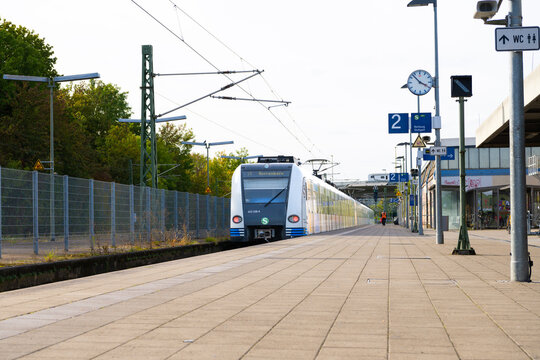 Kirchheim Teck, Baden-W&uuml;rttemberg, Germany, October 4 2023: Train leaves the S-Bahn station
