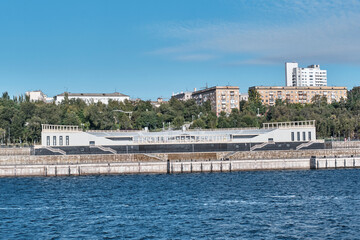 Obraz premium Modern Open-Air Amphitheater on Volga River Embankment in Volgograd, Russia