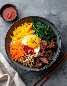 S&uuml;dkorea &ndash; Bibimbap mit Rindfleisch und Gem&uuml;se