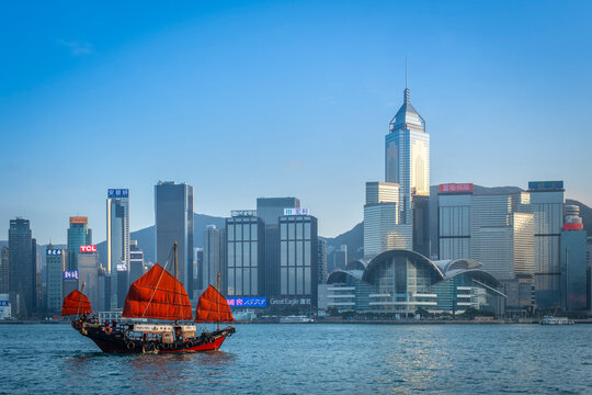 Traditional Junk boat, Victoria Harbour, Hong Kong, China
