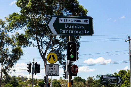 direction sign at traffic lights to kissing point road Dundas and Parramatta