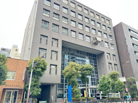 大阪府東警察署（大阪市中央区本町）