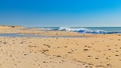 Spanish atlantic ocean waves and beaches © Olivier