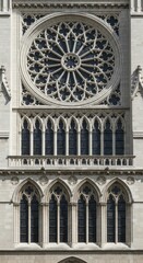 Obraz premium Gothic Cathedral Facade with Rose Window.