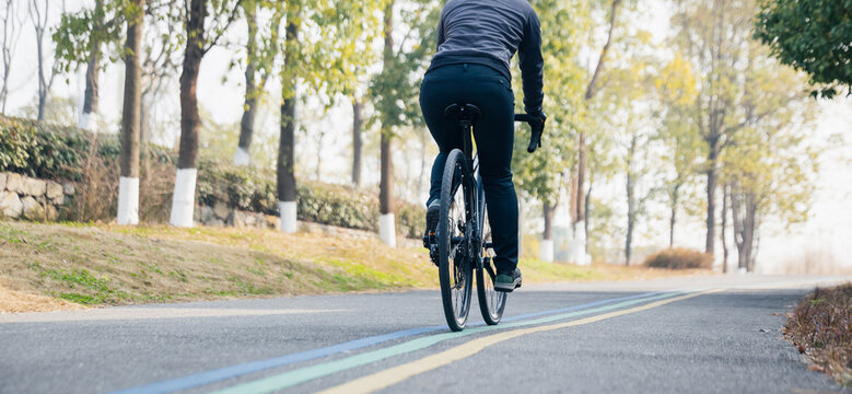 Riding bike at the city greeway