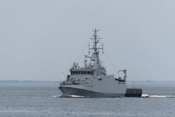 MINEHUNTER - A modern Polish Navy ship at sea © Wojciech Wrzesień