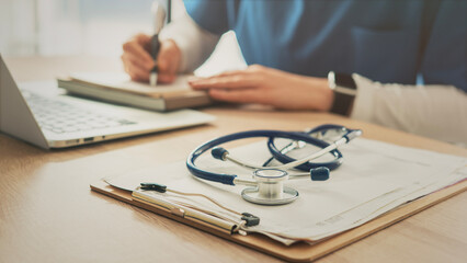 Computer usage and medical documentation in healthcare	
