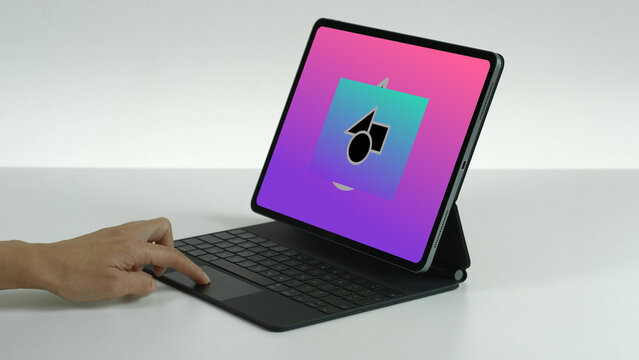 Tablet 13 Click &ndash; Modern Touchscreen Screen Presentation, Animated Device Showcase, Website and App UI UX Interface Display, Professional Digital Template