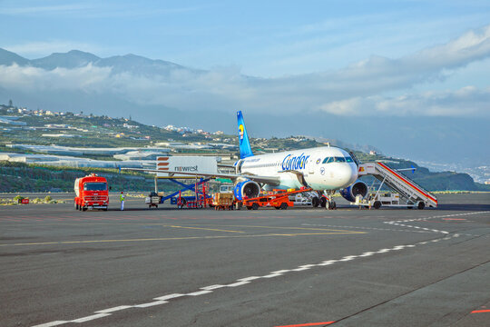 the condor flight takes a stopover at the airport