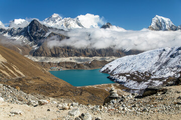 Obraz premium Mount Everest Lhotse Ngozumba glacier Gokyo Lake village
