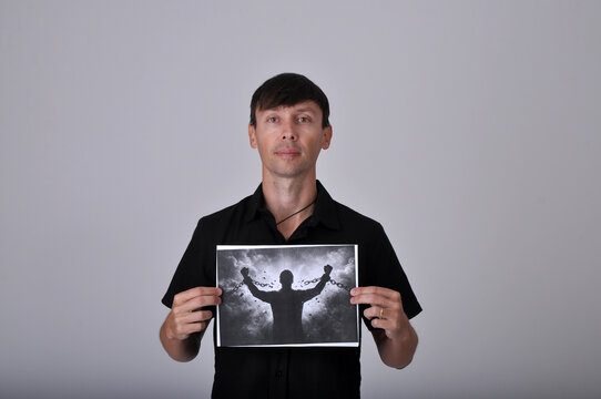 homem com ideia nova para liberta&ccedil;&atilde;o mental 