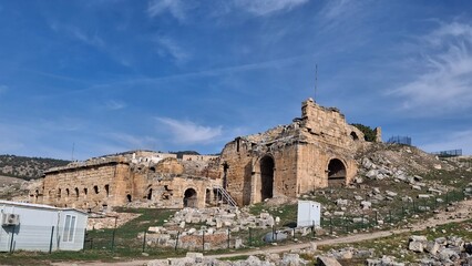 Obraz premium Ruins of the Ancient City of Hierapolis located in Denizli Turkey