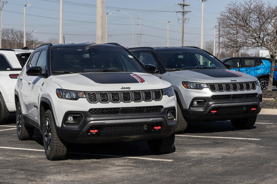 Jeep Compass Trailhawk 4X4 Compact SUV display. Jeep offers the Compass with a 2.0L Turbocharged 4-Cylinder engine. MY:2026